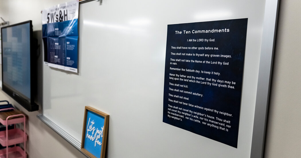 Texas Schools Ordered to Remove Ten Commandments Displays by Judge